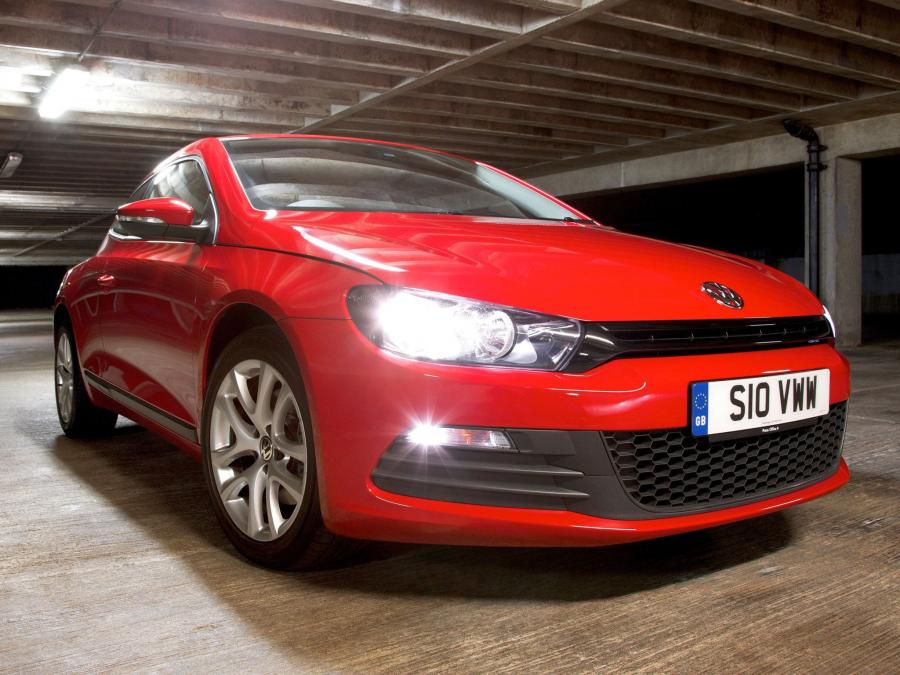  Volkswagen Scirocco 2008 года  (UK) (фото 21 из 28)